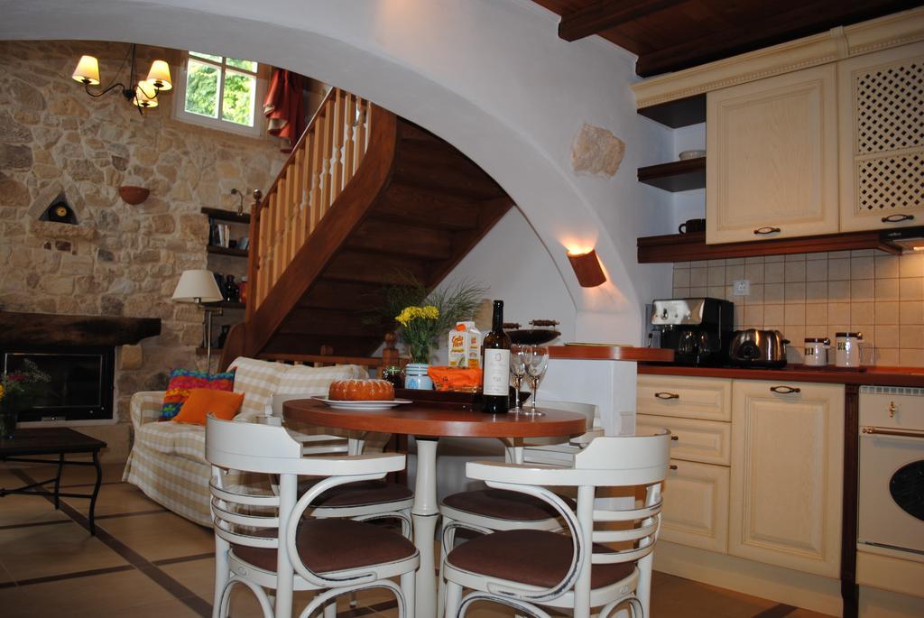 Rock House'S Villa Melody Platanias  Room photo